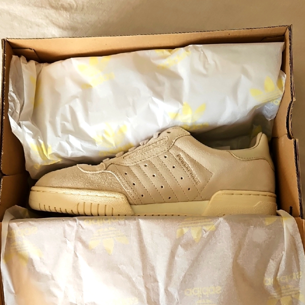 BN Adidas Powerphase Casual Sneakers, Gray, US Size 6.